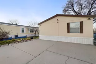 7032 W Apaloosa Dr N, West Valley, UT 84128 - Photo 30