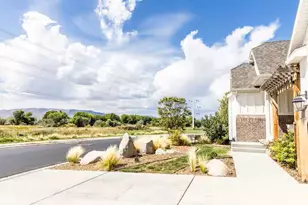 701 S Lake View Dr, Vineyard, UT 84058 - Photo 50