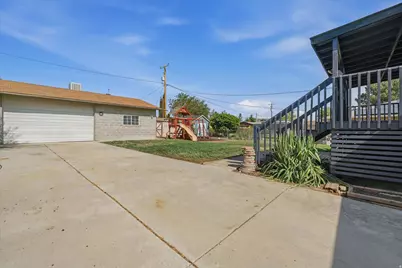 9728 S 1600 W, South Jordan, UT 84095 - Photo 34