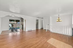 9728 S 1600 W, South Jordan, UT 84095 - Photo 8