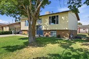 9728 S 1600 W, South Jordan, UT 84095 - Photo 38