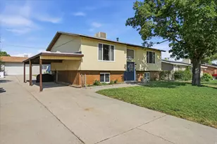 9728 S 1600 W, South Jordan, UT 84095 - Photo 4