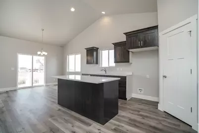 3321 W 850 N #109, Layton, UT 84041 - Photo 10
