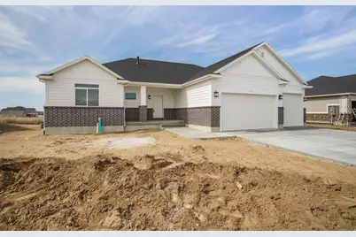 3321 W 850 N #109, Layton, UT 84041 - Photo 2