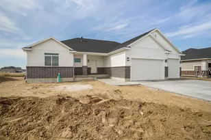 3321 W 850 N, Layton, UT 84041 - Photo 2