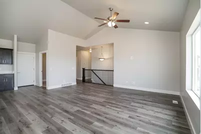 3321 W 850 N #109, Layton, UT 84041 - Photo 4