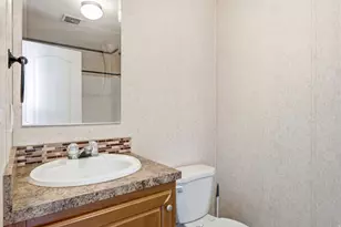 2875 N Hillfield Rd W, Layton, UT 84041 - Photo 20