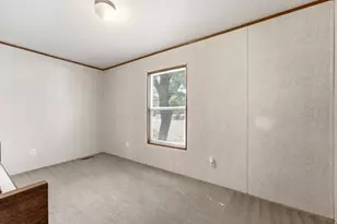 2875 N Hillfield Rd W, Layton, UT 84041 - Photo 24