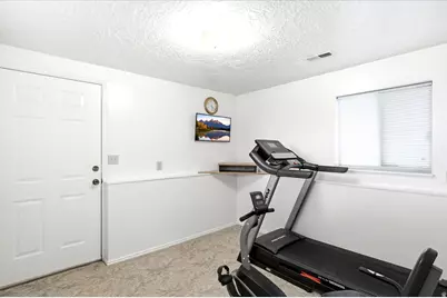 1466 Oakridge Dr, Layton, UT 84040 - Photo 24