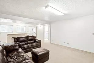1466 Oakridge Dr, Layton, UT 84040 - Photo 30
