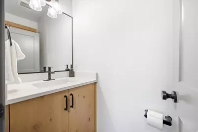 571 W Coopers Cir, Garden City, UT 84028 - Photo 30
