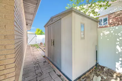 2498 W Swasey Dr, Taylorsville, UT 84129 - Photo 8