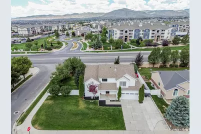 5679 W Hill Stone Dr S, South Jordan, UT 84095 - Photo 4