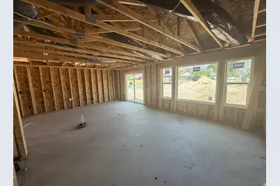 1068 N Summit View Dr W, Harrisville, UT 84404 - Photo 4