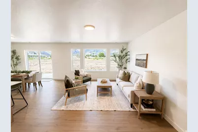 1068 N Summit View Dr W, Harrisville, UT 84404 - Photo 4