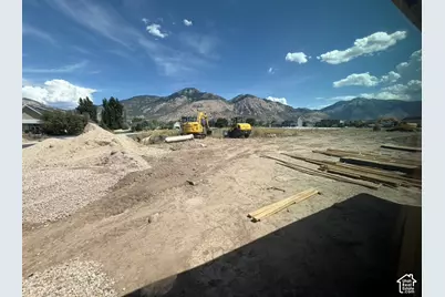 1068 N Summit View Dr W, Harrisville, UT 84404 - Photo 14