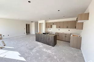 1068 N Summit View Dr W, Harrisville, UT 84404 - Photo 4