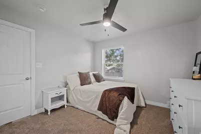 4510 S Holladay Blvd, Holladay, UT 84117 - Photo 12