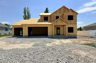 158 W 510 N, Smithfield, UT 84335 - Photo 2