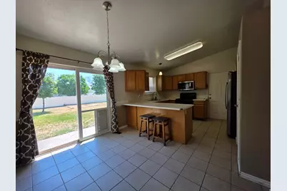 385 S 650 E, Hyrum, UT 84319 - Photo 14