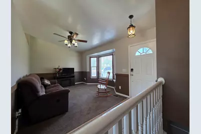385 S 650 E, Hyrum, UT 84319 - Photo 8