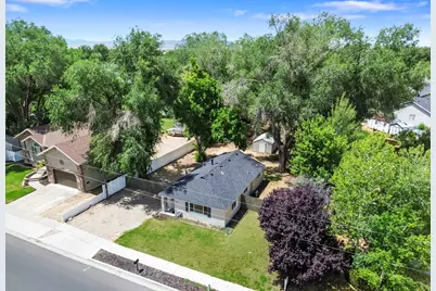 213 King St, Layton, UT 84041 - Photo 16