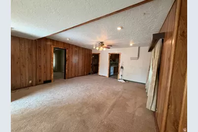 3048 S 9150 W, Magna, UT 84044 - Photo 4