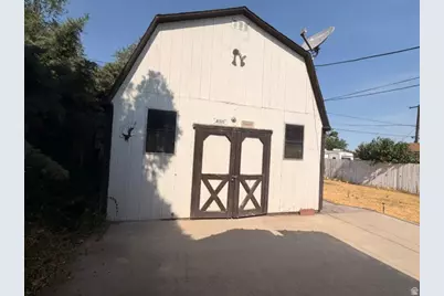 3048 S 9150 W, Magna, UT 84044 - Photo 14