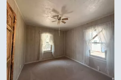 3048 S 9150 W, Magna, UT 84044 - Photo 8