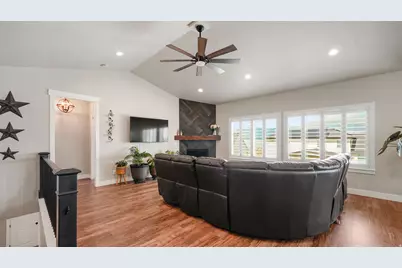 3612 S Hiawatha Cir E, Saratoga Springs, UT 84045 - Photo 8