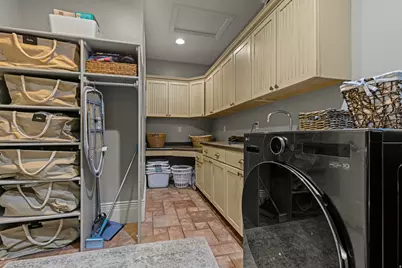1559 E Wasatch Dr S, Ogden, UT 84403 - Photo 38