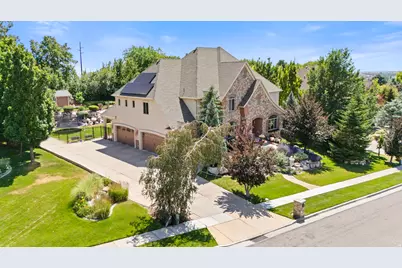 1559 E Wasatch Dr S, Ogden, UT 84403 - Photo 4