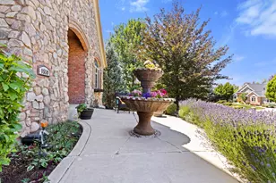 1559 E Wasatch Dr S, Ogden, UT 84403 - Photo 6