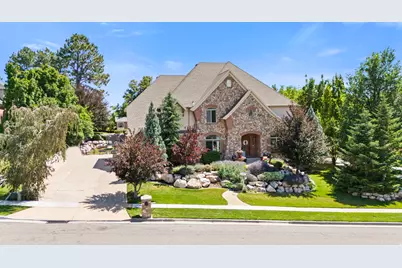 1559 E Wasatch Dr S, Ogden, UT 84403 - Photo 2
