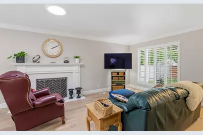 4796 S Saxony Cir E, Holladay, UT 84117 - Photo 6