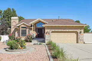 8022 S Peregrine Pl, Sandy, UT 84094 - Photo 1