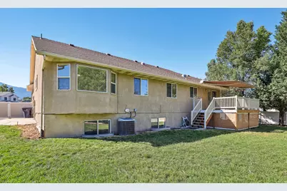 8022 S Peregrine Pl, Sandy, UT 84094 - Photo 46