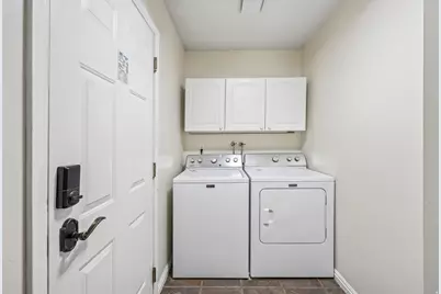 8022 S Peregrine Pl, Sandy, UT 84094 - Photo 22