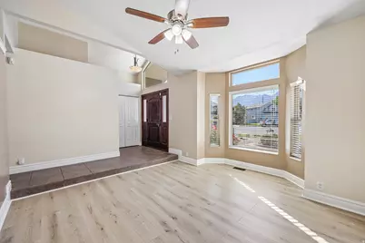 8022 S Peregrine Pl, Sandy, UT 84094 - Photo 6