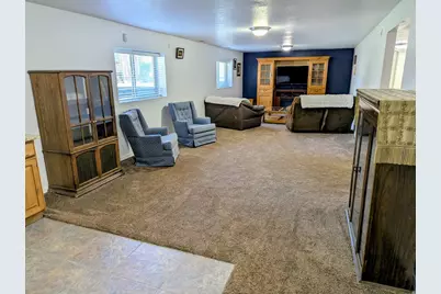 8022 S Peregrine Pl, Sandy, UT 84094 - Photo 38