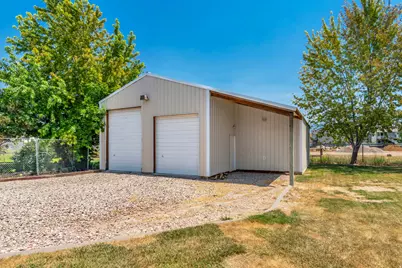 4752 S 4075 W, Roy, UT 84067 - Photo 2