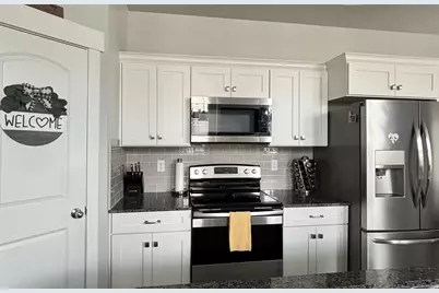 257 N Eaglewood Dr, Saratoga Springs, UT 84045 - Photo 10