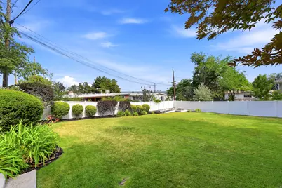 2327 E Cavalier Dr S, Cottonwood Heights, UT 84121 - Photo 50