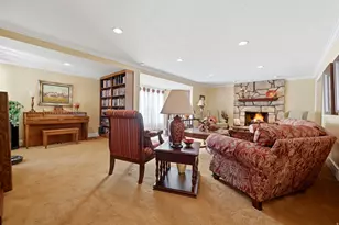 2327 E Cavalier Dr S, Cottonwood Heights, UT 84121 - Photo 8