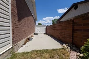 2079 W Arthur Dr S, West Jordan, UT 84084 - Photo 14