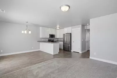 245 W 1950 N, Harrisville, UT 84414 - Photo 6