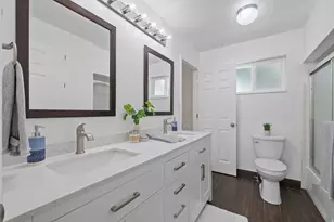 2370 E Quail Run Cir, Sandy, UT 84093 - Photo 16