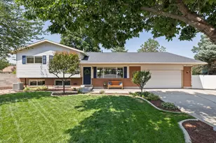 2370 E Quail Run Cir, Sandy, UT 84093 - Photo 2