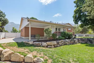 2370 E Quail Run Cir, Sandy, UT 84093 - Photo 36