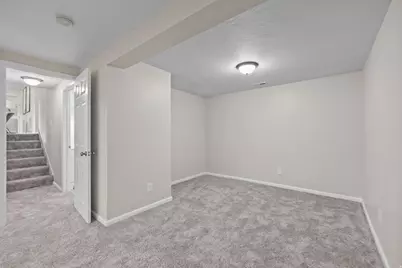 2370 E Quail Run Cir, Sandy, UT 84093 - Photo 32